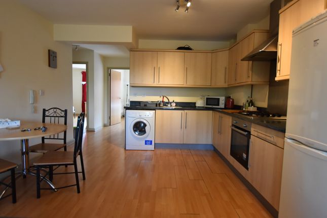 Flat to rent in Raleigh Street, Nottingham