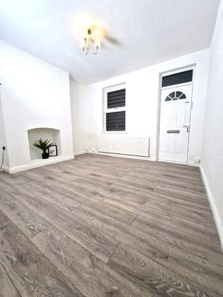 8 Faith Street, Barnsley photo 3