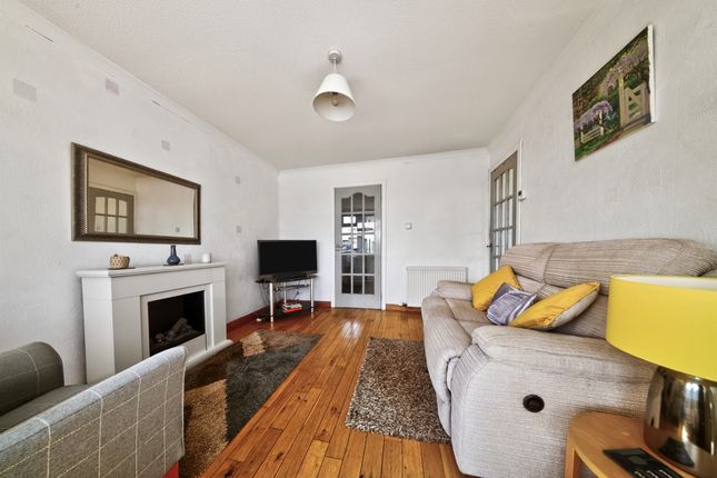 19, Flenders Avenue, Glasgow photo 2