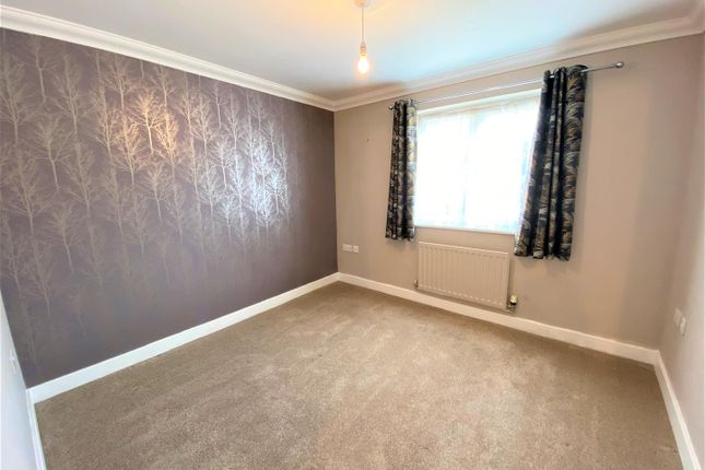 Flat for sale in Welton Rise, St. Leonards-On-Sea