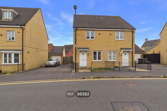 2-bed house on Apollo Avenue, Peterborough, £995/mo