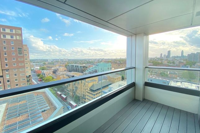 Thumbnail Flat to rent in Stock House, London