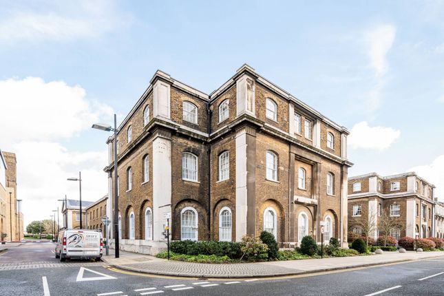 Flat for sale in Building 37, Woolwich Riverside, London
