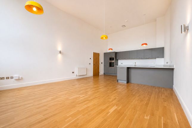 52, Whinny Brae, Dundee photo 3