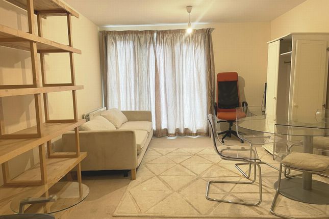 15, Parkhouse Court, Hatfield photo 3