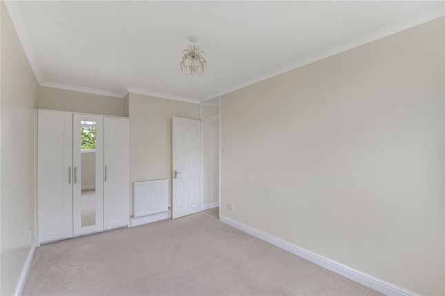 Flat for sale in Bourne Way, Bromley