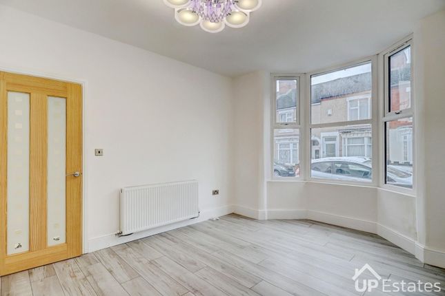 15, George Street, Rugby photo 4