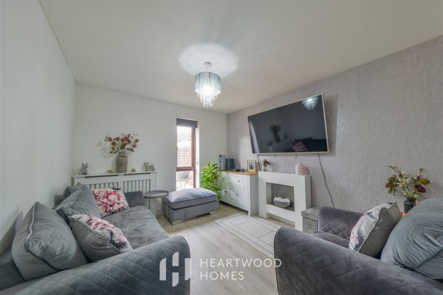 End terrace house for sale in Newgate Close, St. Albans