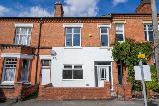 Detached house to rent in Clarendon Park Road, Leicester