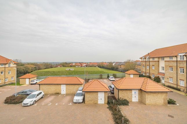 15, Fife Way, Canterbury photo 4