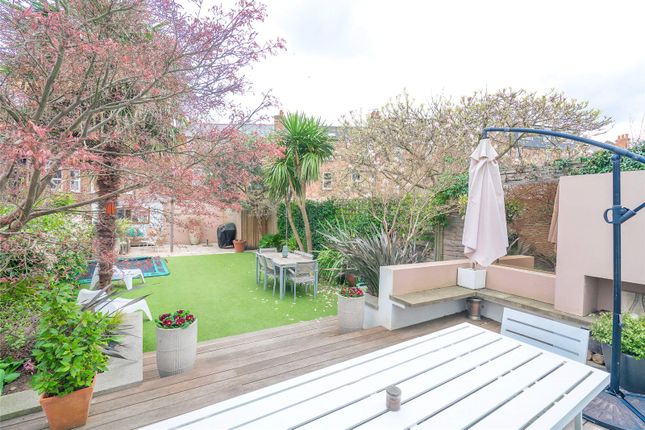 Terraced house for sale in Park Avenue South, London