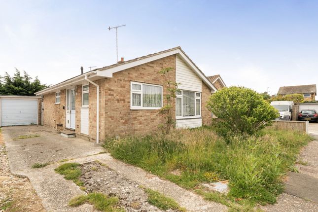 7 Cunningham Gardens, Bognor Regis photo 2