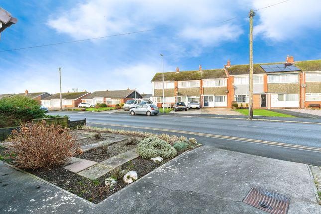48, Sevenoaks Drive, Lancashire photo 2