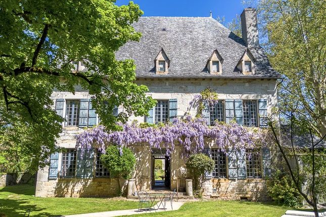 Hotel/guest house for sale in Villeneuve, Aveyron (Rodez/Millau), Occitanie