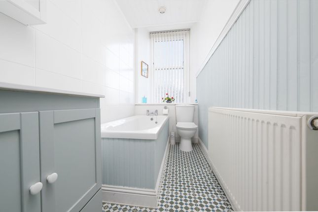 2/1 19 Binnie Street, Gourock photo 3
