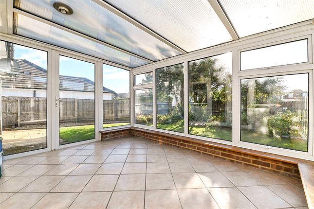 8, Seafield Close, New Milton photo 3