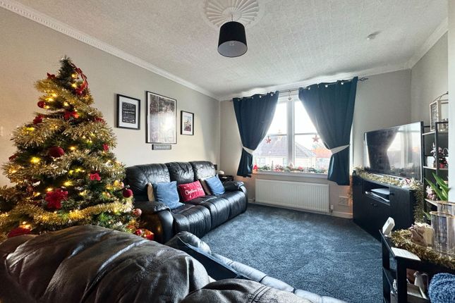 7, Woodside Gardens, Falkirk photo 2