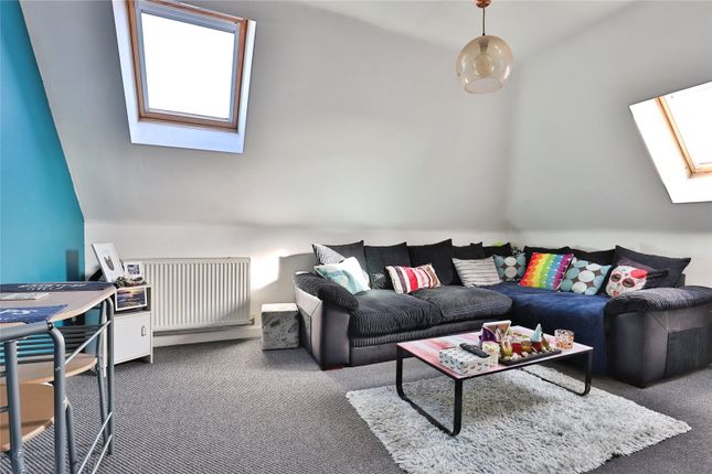Flat 5, Samuel Lodge, 168, Albert Road, Dorset photo 3