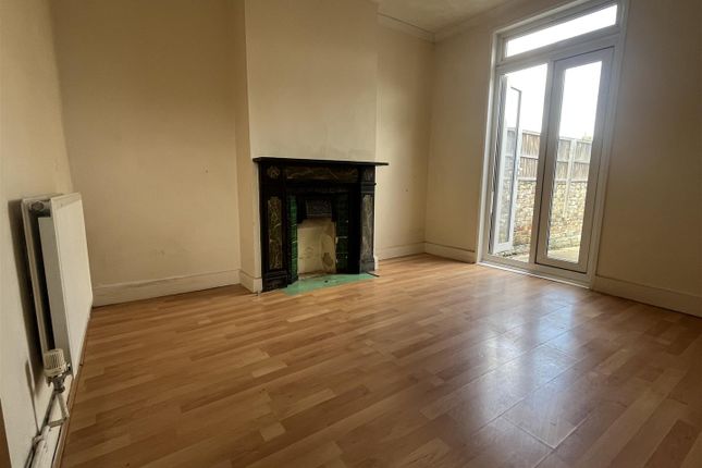 10, Richmond Street, Sheerness photo 2