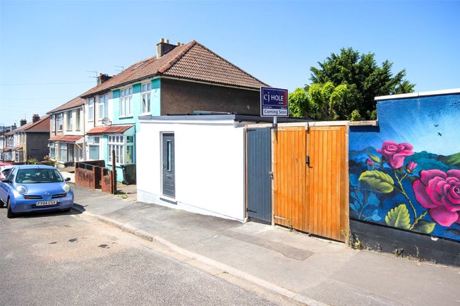Thumbnail Bungalow for sale in Alpine Road, Bristol
