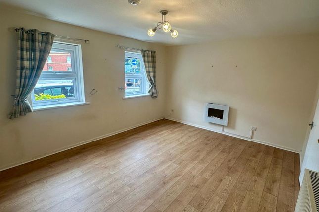 5, St Owen Court, Hereford photo 3