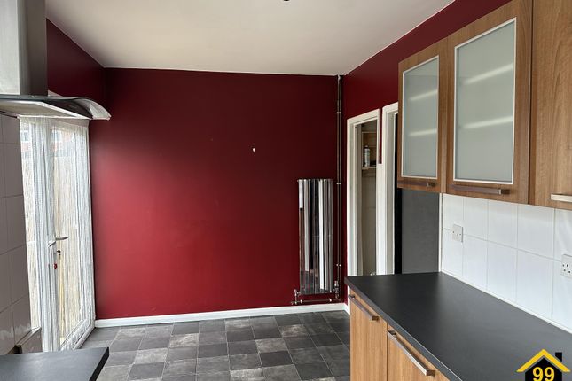 13, Nethan Drive, Aveley photo 4