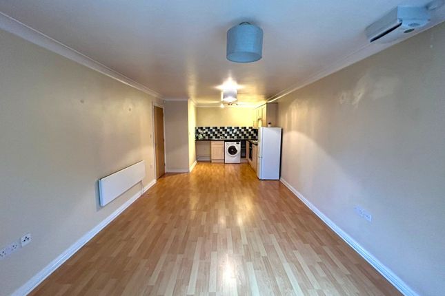 Flat 3, Andrew Court,, Greenholm Road, West Midlands photo 4