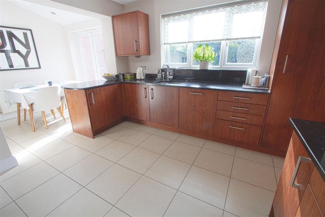 Froden Close, Billericay photo 3