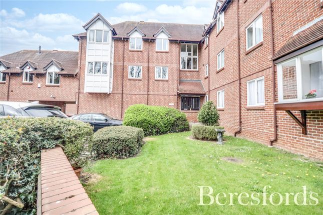 2 bed flat for sale in West Court, Summerfields CM4