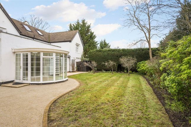 3, Warren Lodge, Kingston upon Thames photo 2