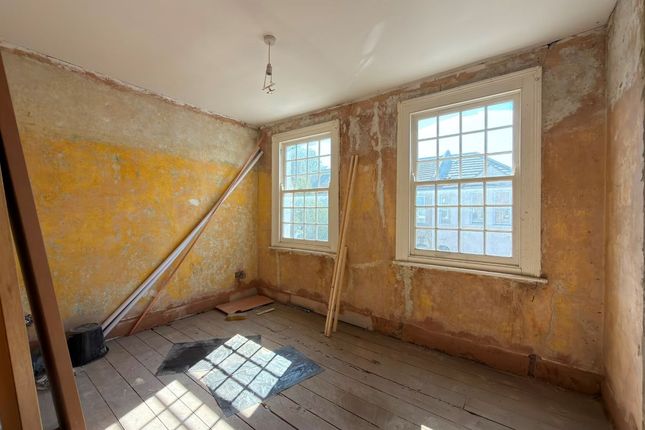 2, Primrose Road, London photo 4
