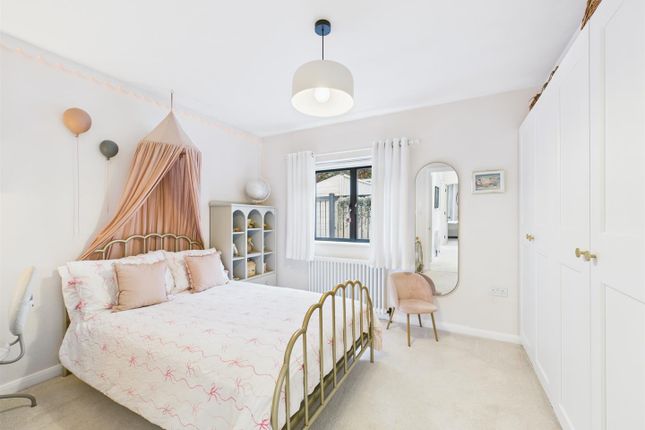 51b, Abbots Lane, Kenley photo 4