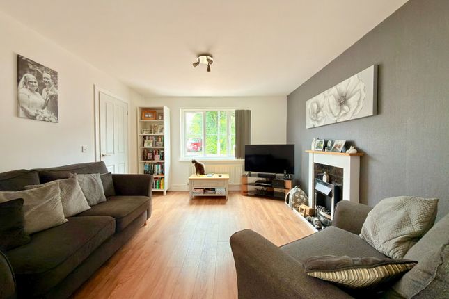 Belmont, Gills Close, Penryn photo 3