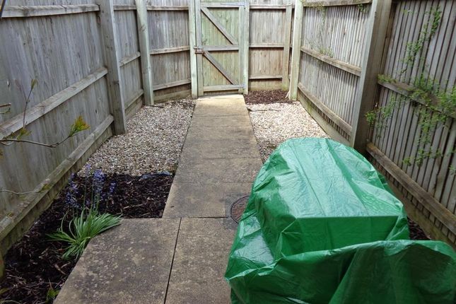 9, Woodcutters Mews, Swindon photo 4