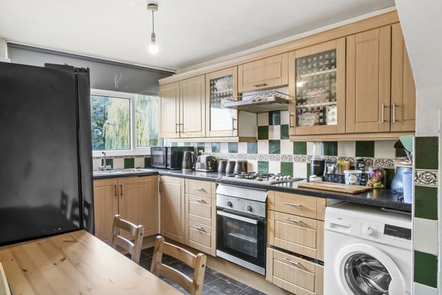 Flat for sale in Ainsworth Close, London