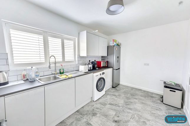 5, Talbot Road, Trowbridge photo 3