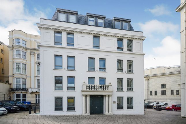 Thumbnail Flat for sale in Old Steine, Brighton