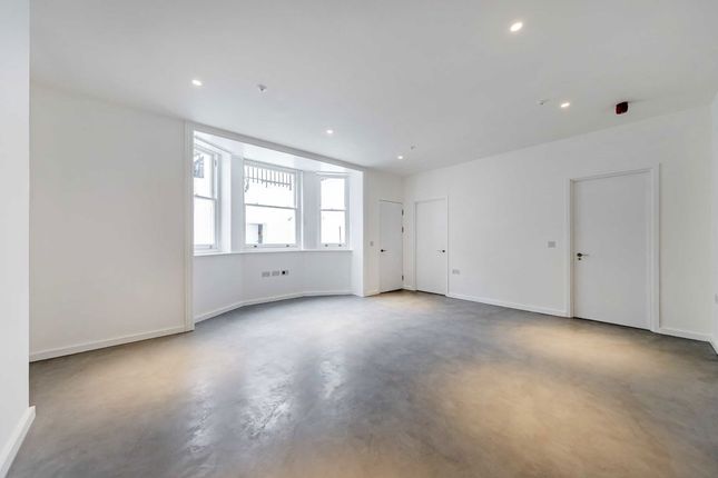 1-bed flat on LGF, 3, Tavistock Road, London, £2,450/mo