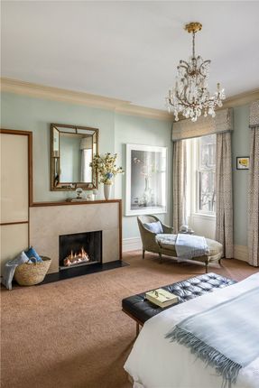 Town house for sale in East 70th Street, New York, 10021