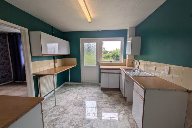 81, Brook Street, CHIPPENHAM photo 4