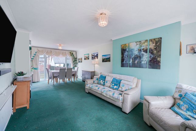 287 Prince Avenue, Westcliff-On-Sea photo 3