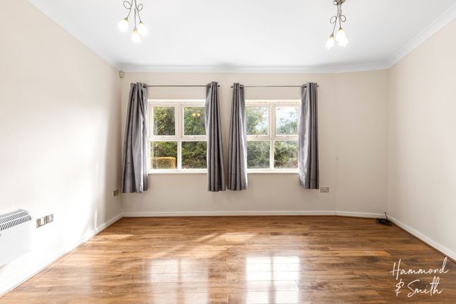 113 Cavell Drive, Bishop's Stortford photo 3