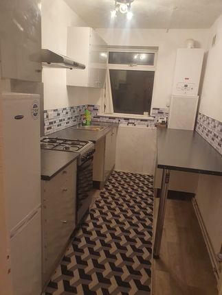 18 Whitgrave Road, Newcastle upon Tyne photo 2