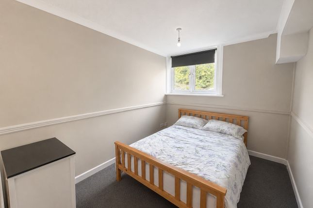 Flat 1, Harcourt House, Ludgershall Road, Ludgershall photo 4