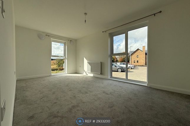 Studley House, Templers St, Swindon photo 4