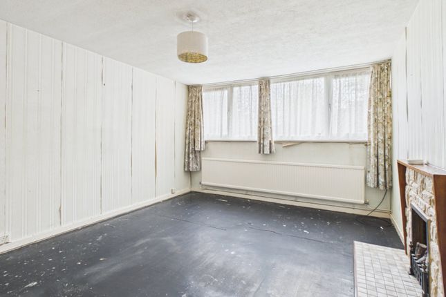 10, Cherry Orchard, Buckinghamshire photo 4