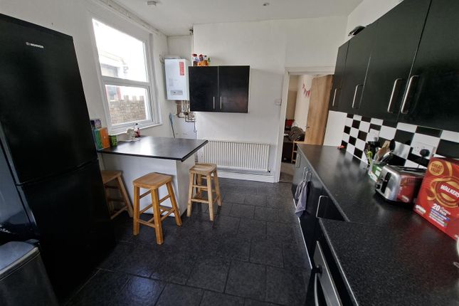 64, Australia Road, Cardiff photo 3