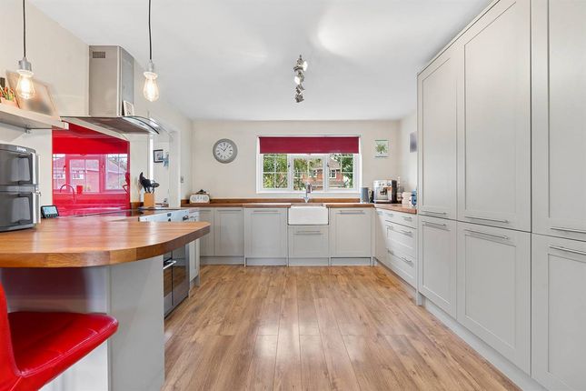 9, Birkdale Gardens, Herne Bay photo 4