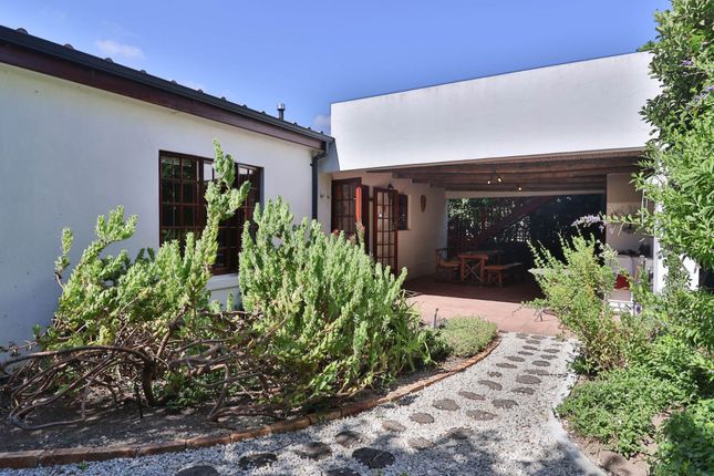 Detached house for sale in 15 Ghwarrieng Crescent, Vermont, Hermanus Coast, Western Cape, South Africa
