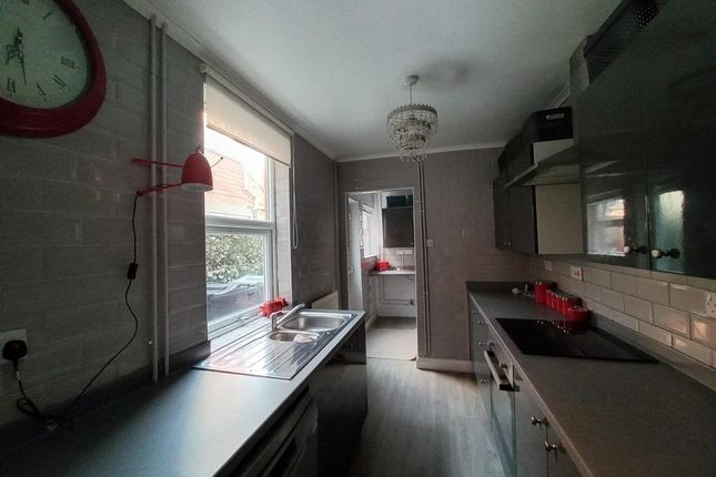143, Alexandra Road, Grantham photo 2